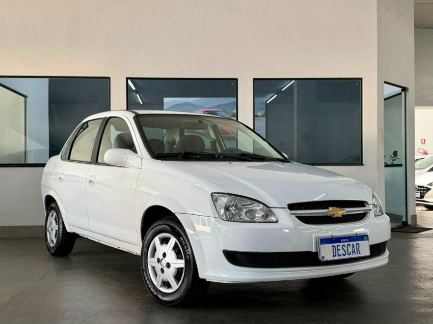 CHEVROLET Classic Sedan - Foto