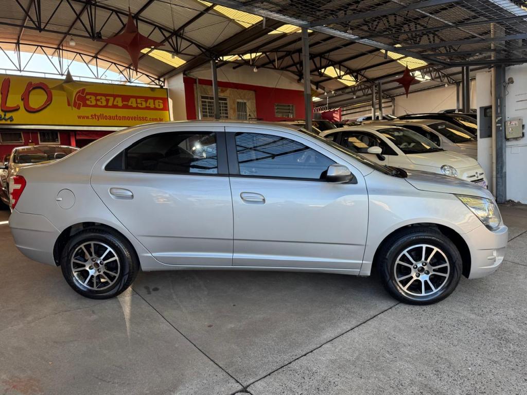 CHEVROLET Cobalt - Foto