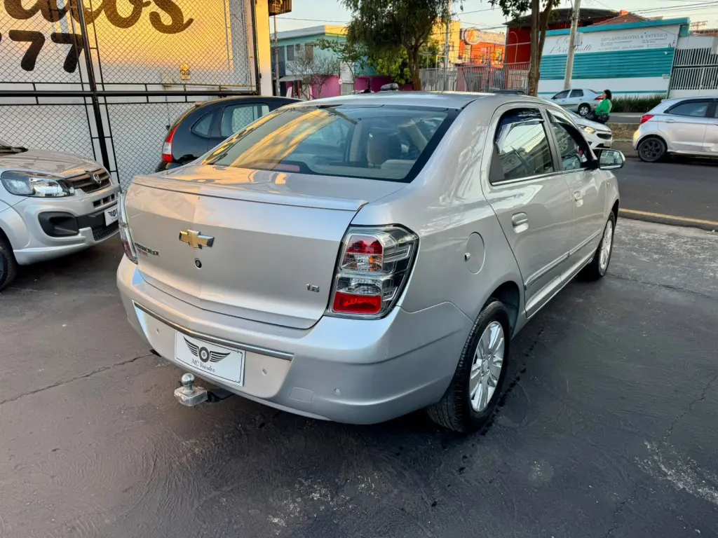 CHEVROLET Cobalt - Foto