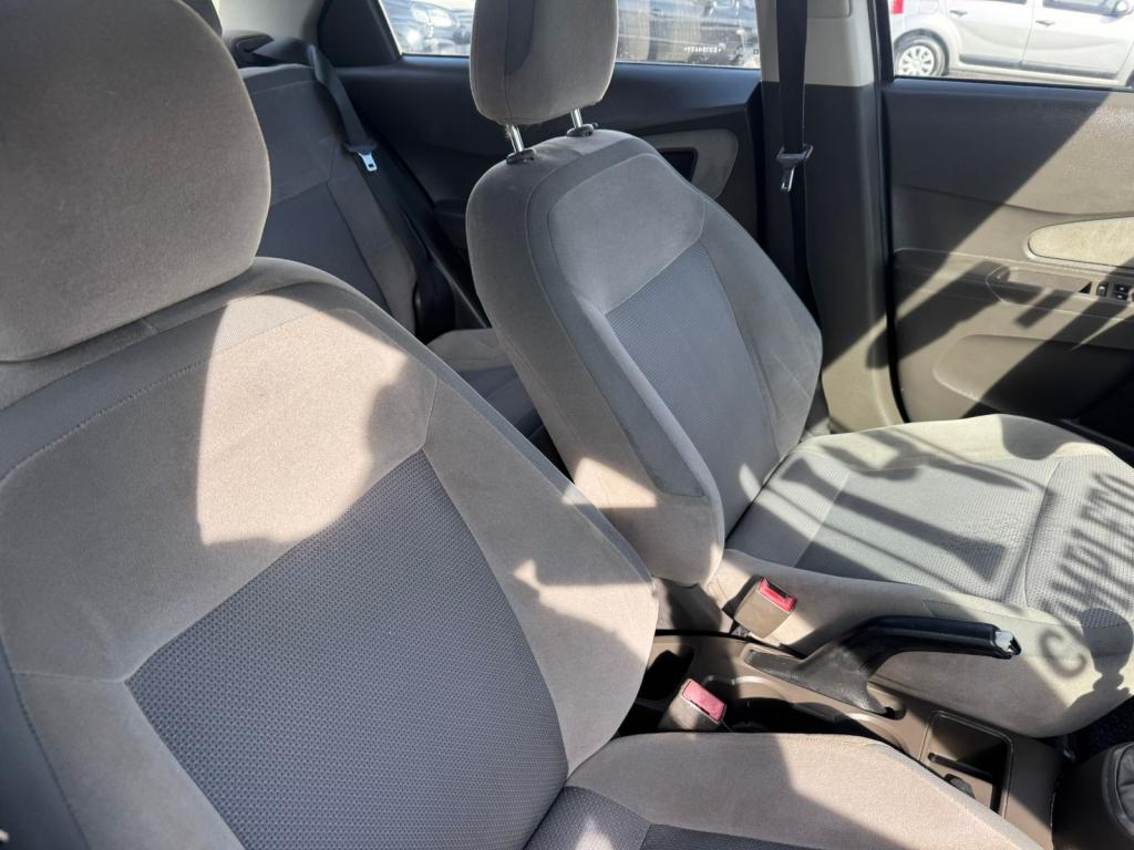 CHEVROLET Cobalt - Foto