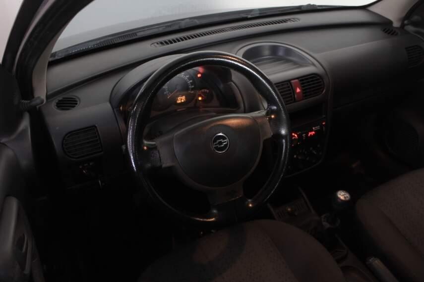 CHEVROLET Corsa Hatch - Foto