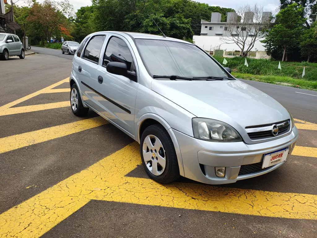 CHEVROLET Corsa Hatch - Foto
