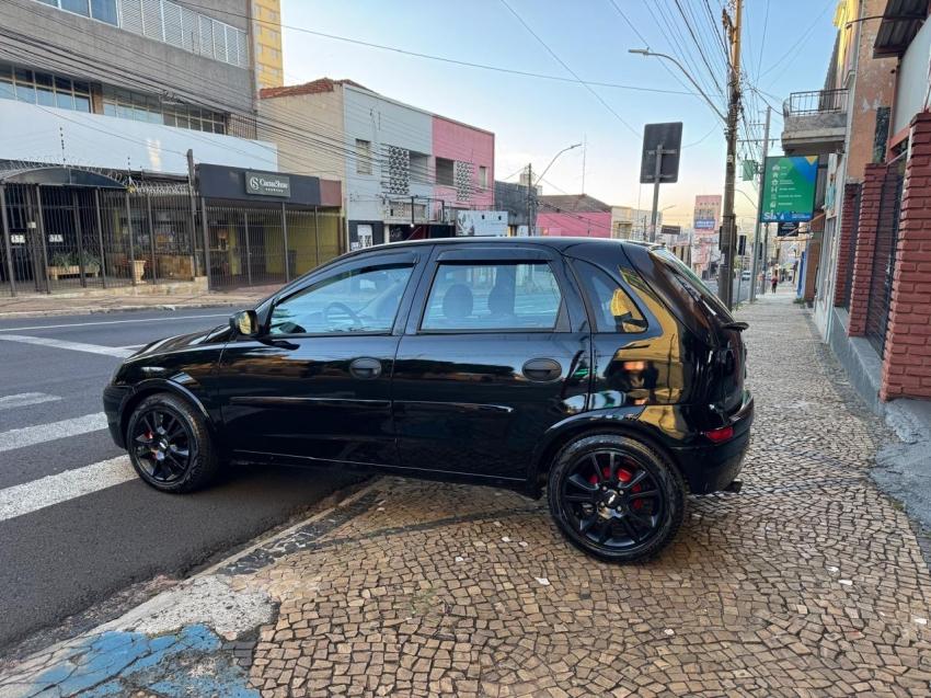 CHEVROLET Corsa Hatch - Foto