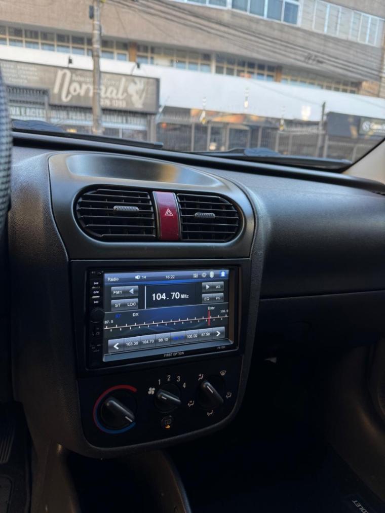 CHEVROLET Corsa Hatch - Foto