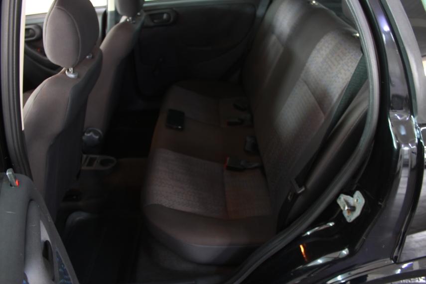 CHEVROLET Corsa Hatch - Foto