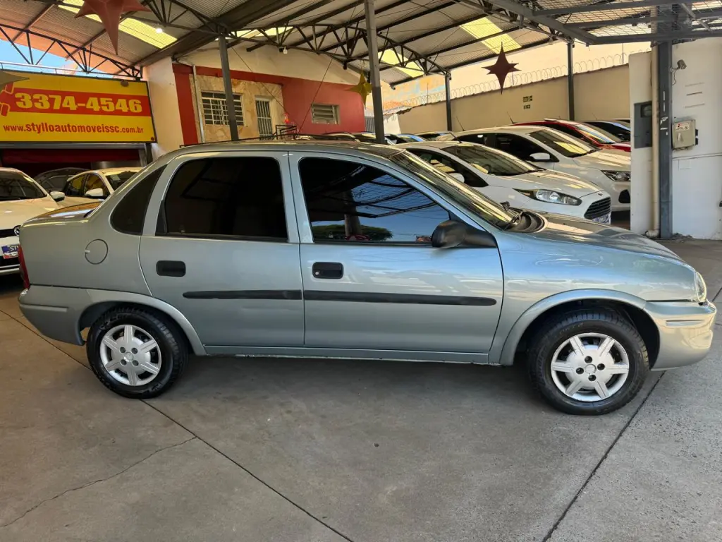 CHEVROLET Corsa Sedan - Foto