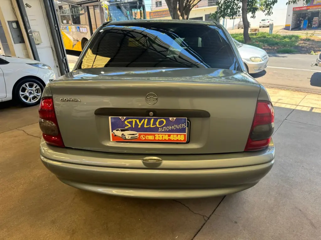 CHEVROLET Corsa Sedan - Foto