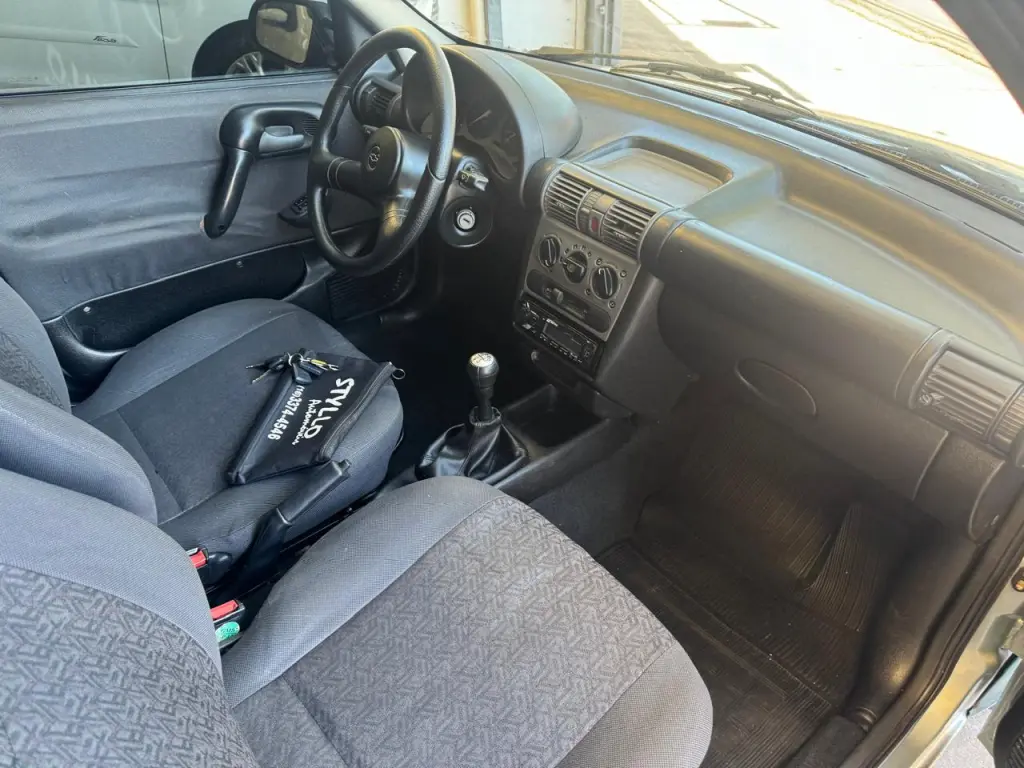 CHEVROLET Corsa Sedan - Foto