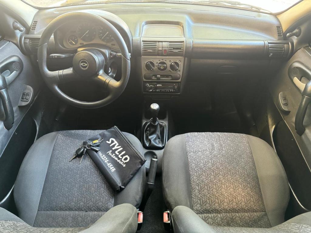 CHEVROLET Corsa Sedan - Foto