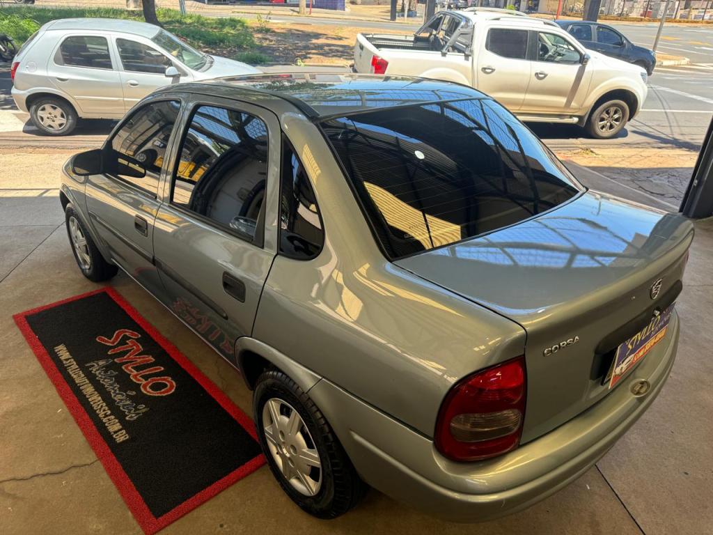 CHEVROLET Corsa Sedan - Foto