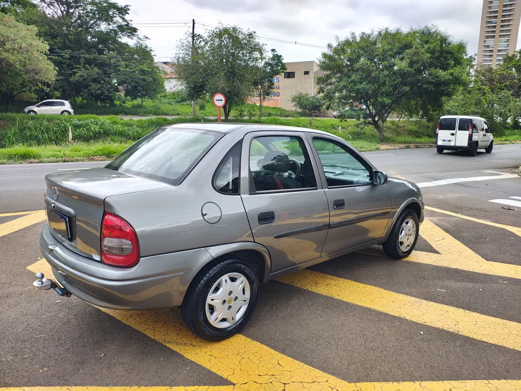 CHEVROLET Corsa Sedan - Foto