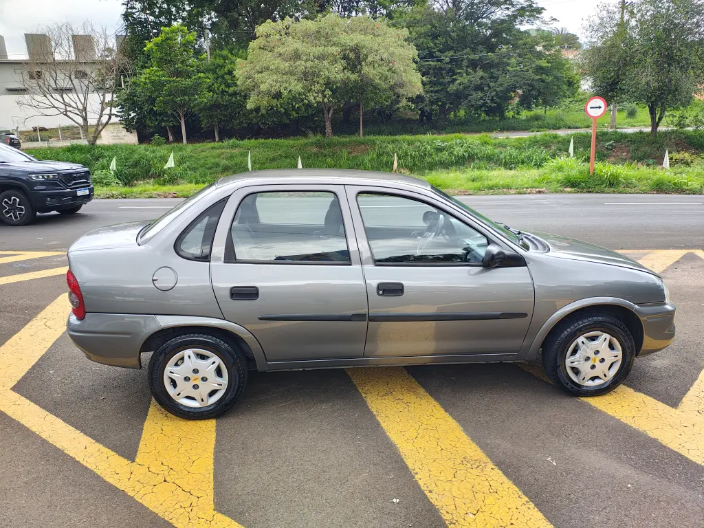 CHEVROLET Corsa Sedan - Foto
