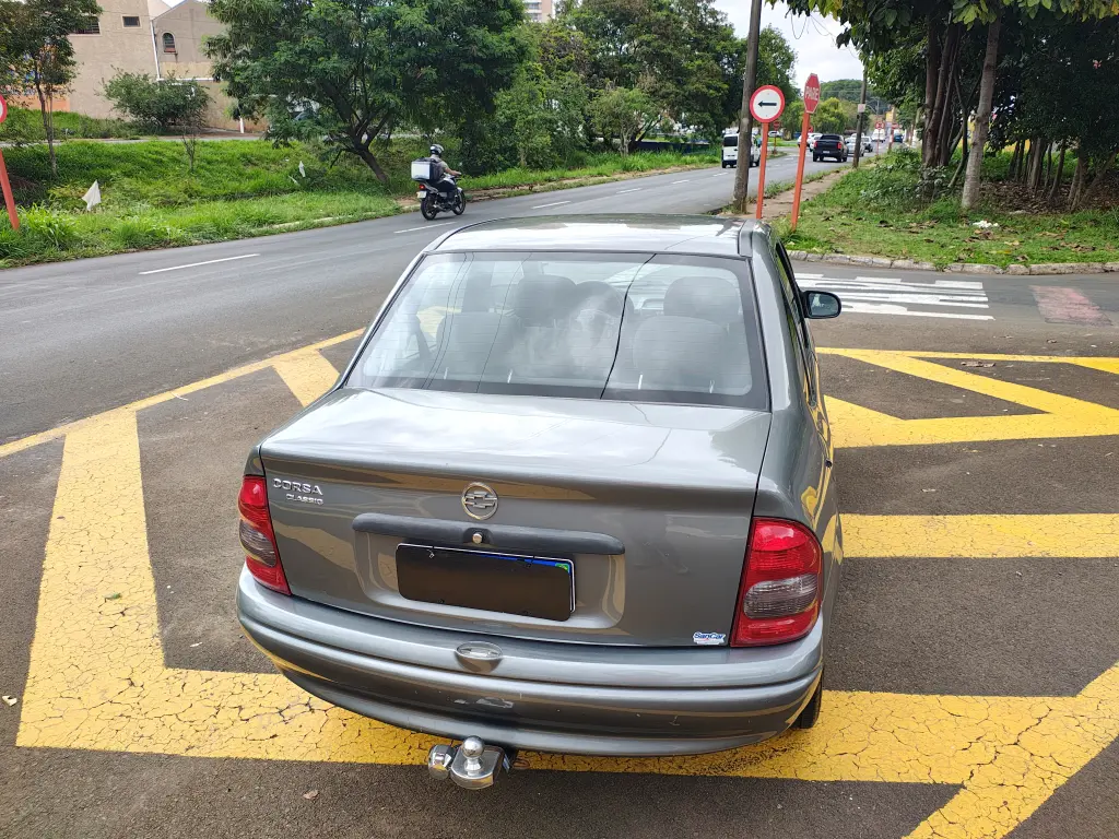 CHEVROLET Corsa Sedan - Foto