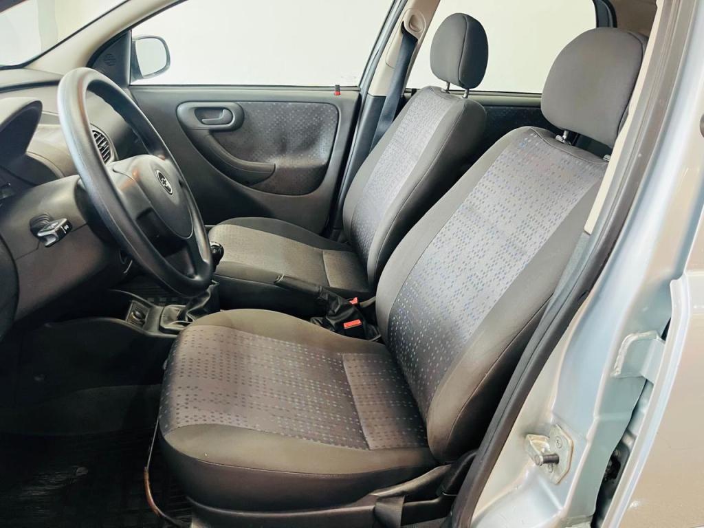 CHEVROLET Corsa Sedan - Foto