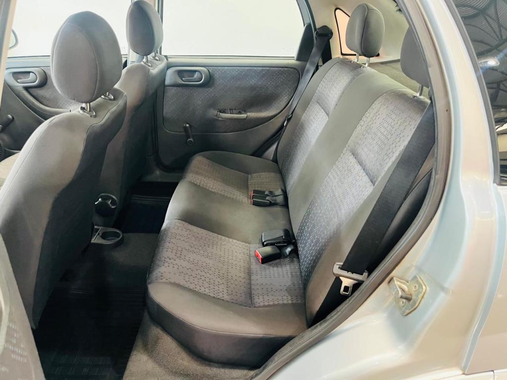 CHEVROLET Corsa Sedan - Foto
