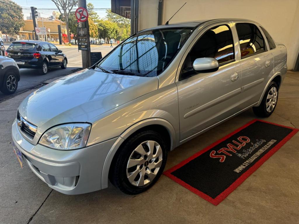 CHEVROLET Corsa Sedan