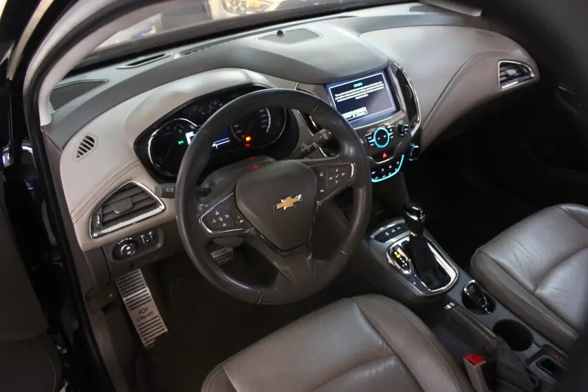 CHEVROLET Cruze Hatch - Foto