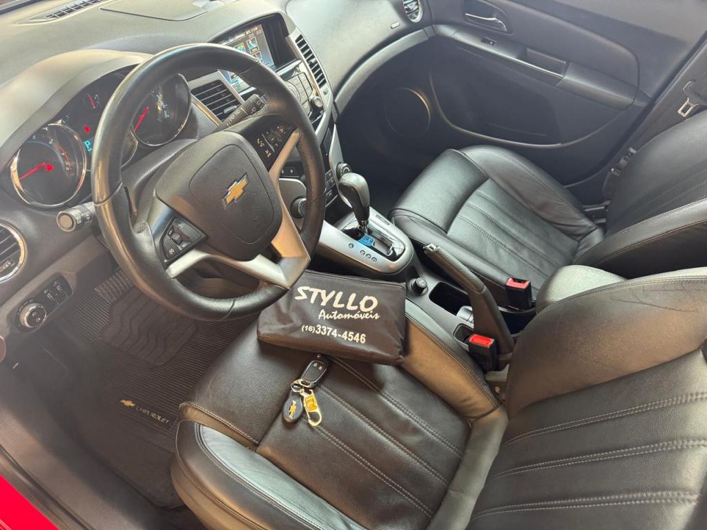 CHEVROLET Cruze Hatch - Foto