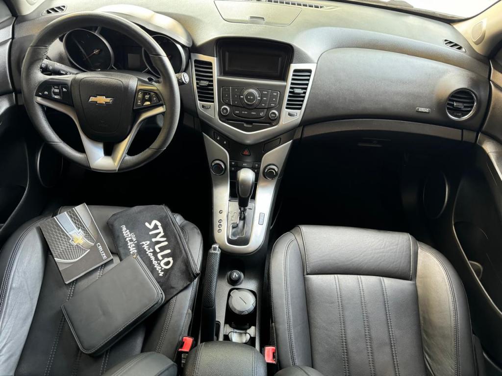 CHEVROLET Cruze Hatch - Foto