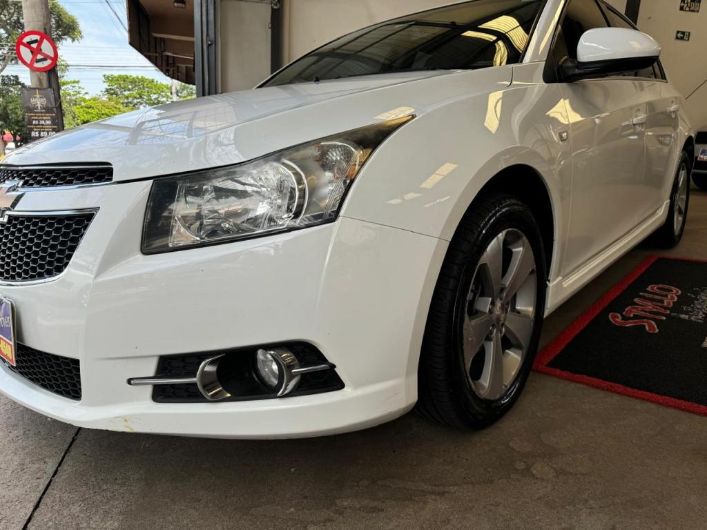 CHEVROLET Cruze Hatch - Foto