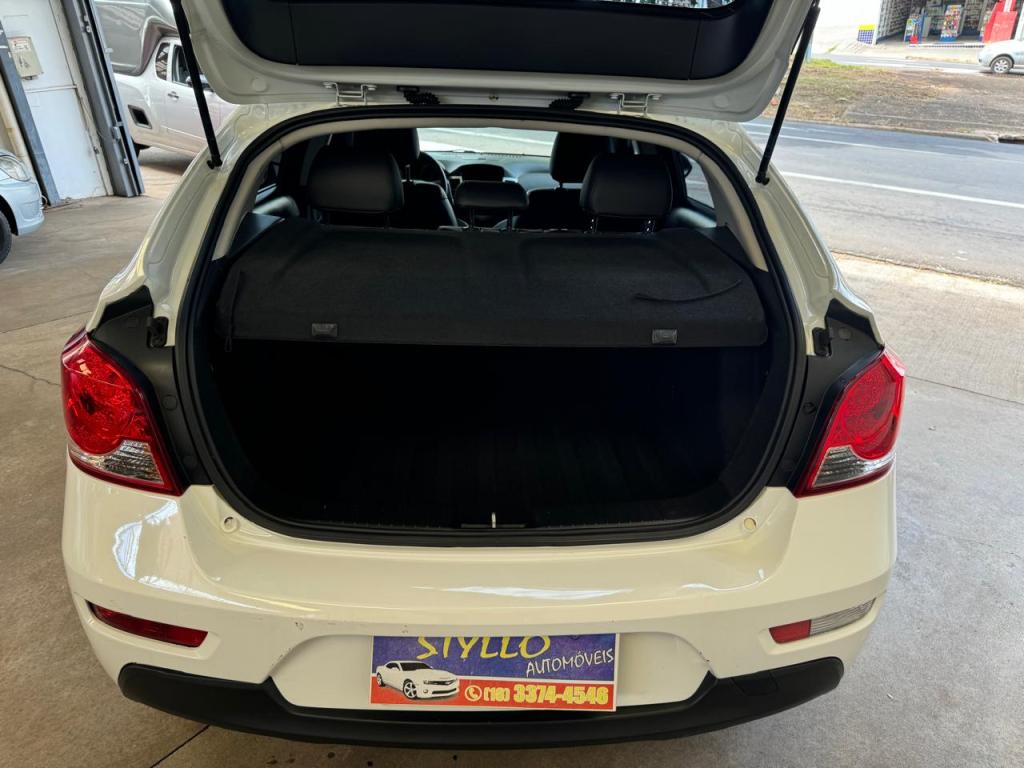 CHEVROLET Cruze Hatch - Foto