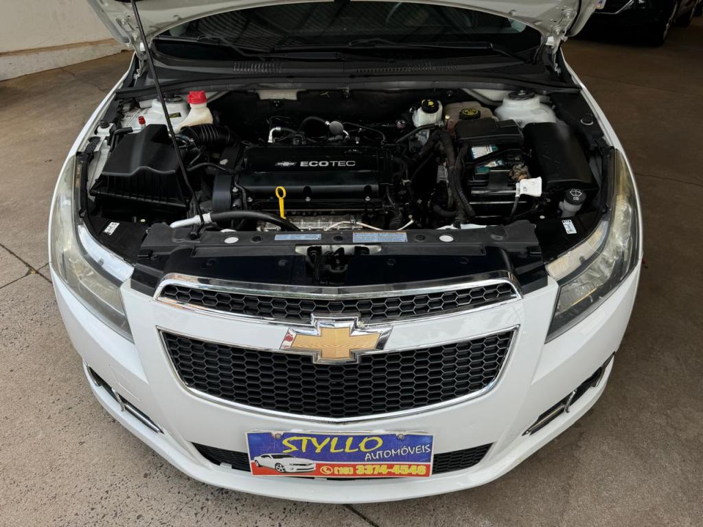 CHEVROLET Cruze Hatch - Foto