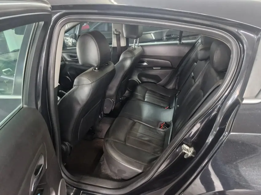 CHEVROLET Cruze Hatch - Foto