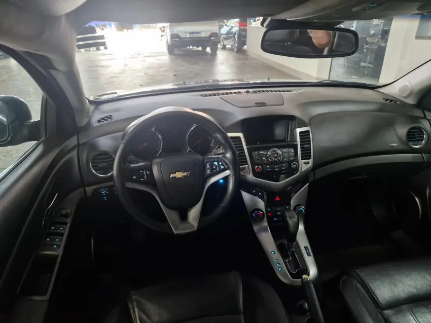 CHEVROLET Cruze Hatch - Foto