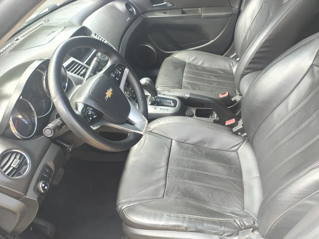 CHEVROLET Cruze Hatch - Foto