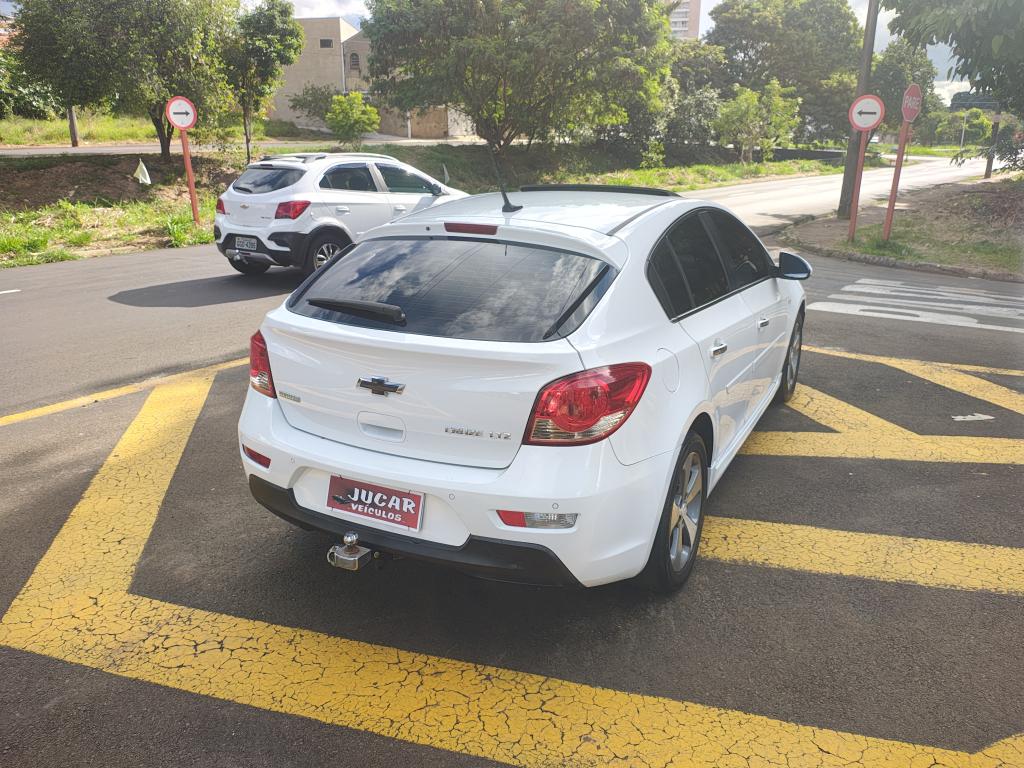 CHEVROLET Cruze Hatch - Foto