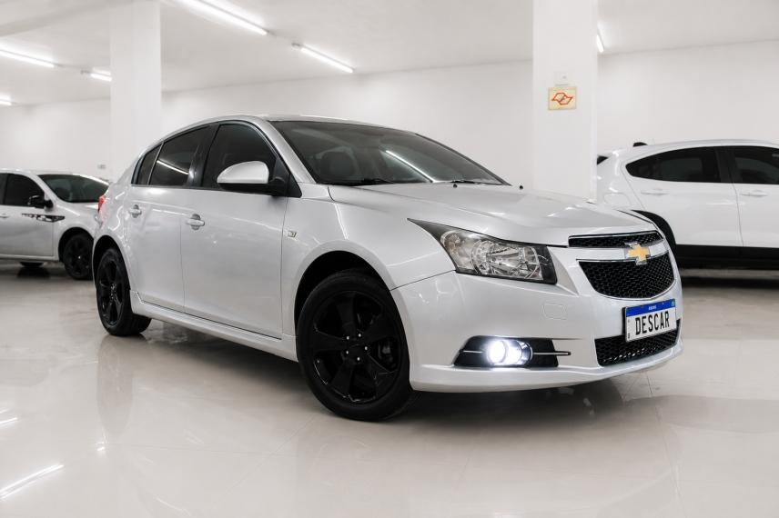 CHEVROLET Cruze Hatch - Foto