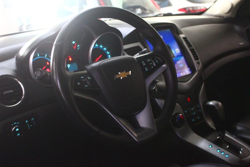 CHEVROLET Cruze Hatch - Foto
