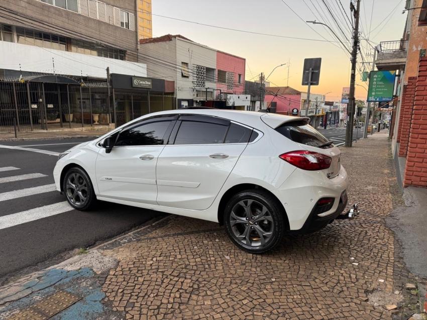 CHEVROLET Cruze Hatch - Foto