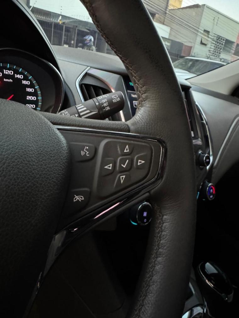 CHEVROLET Cruze Hatch - Foto