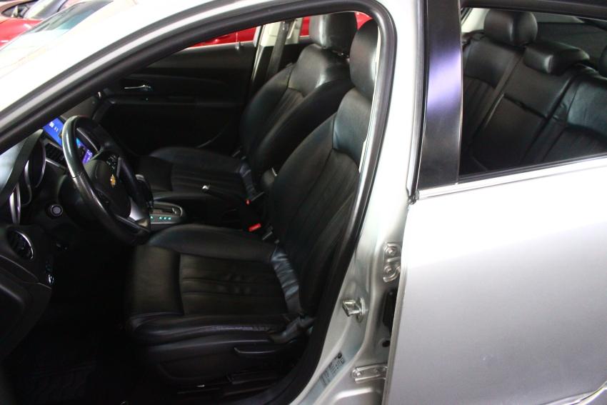 CHEVROLET Cruze Hatch - Foto