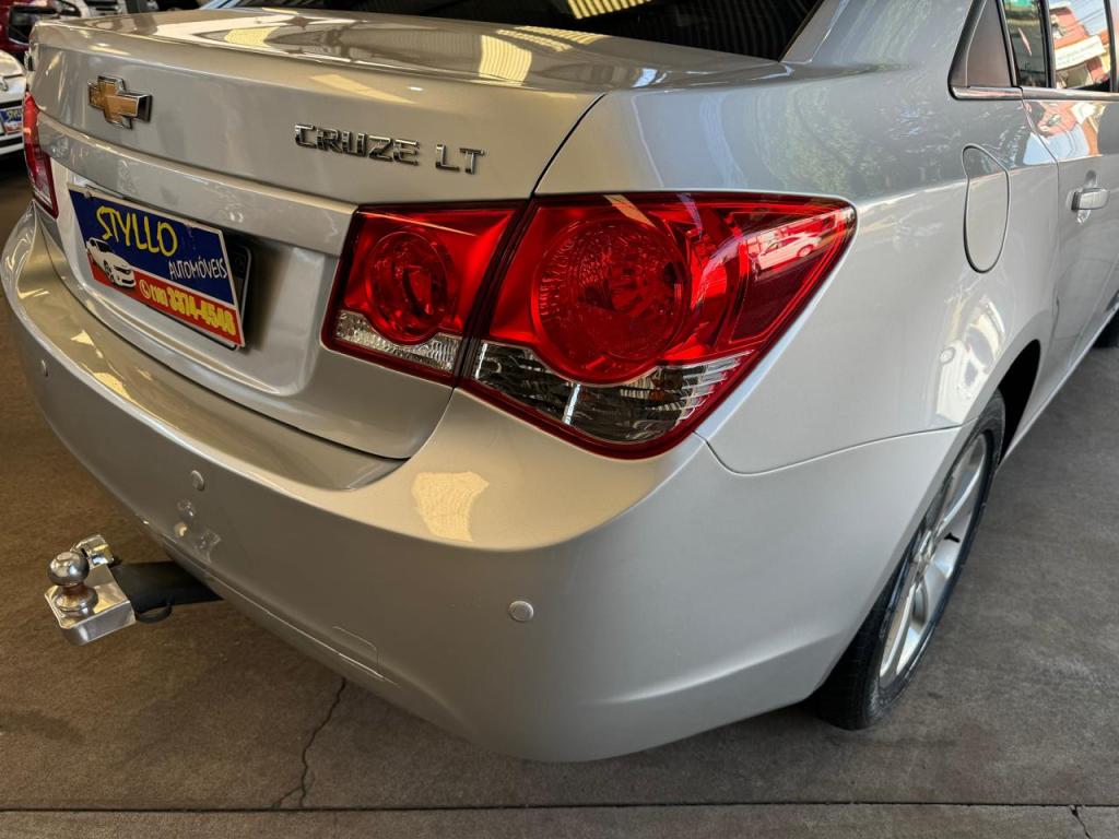CHEVROLET Cruze Sedan - Foto