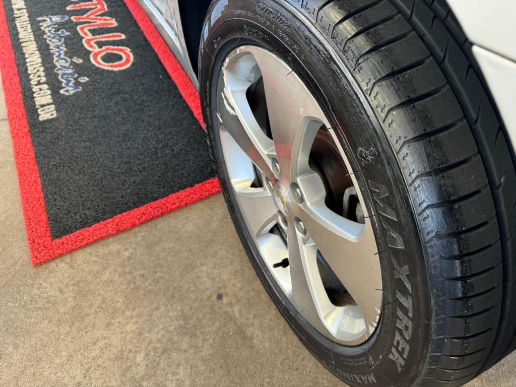 CHEVROLET Cruze Sedan - Foto