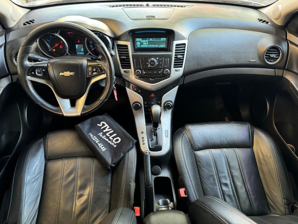 CHEVROLET Cruze Sedan - Foto
