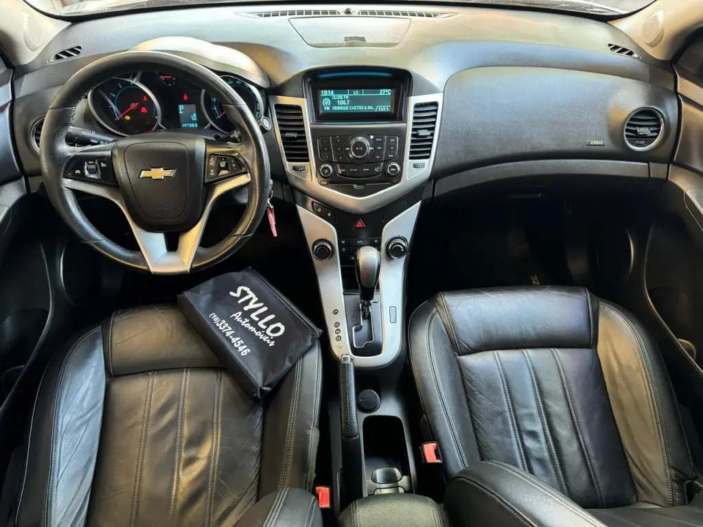 CHEVROLET Cruze Sedan - Foto