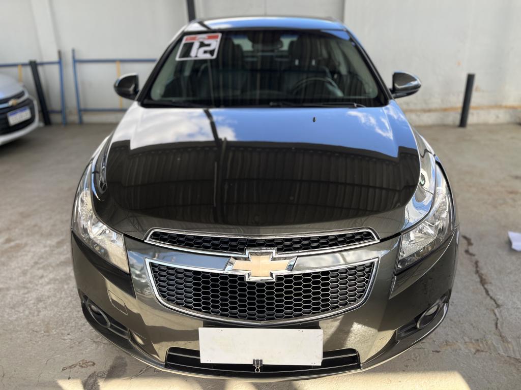CHEVROLET Cruze Sedan - Foto