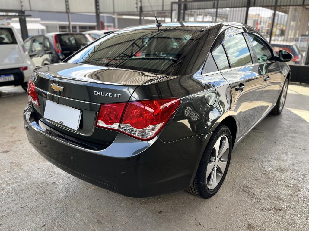 CHEVROLET Cruze Sedan - Foto