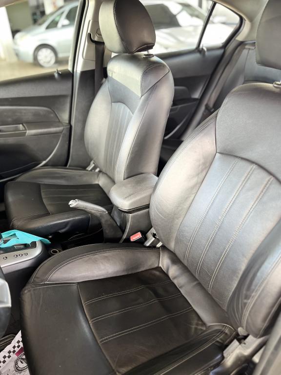 CHEVROLET Cruze Sedan - Foto