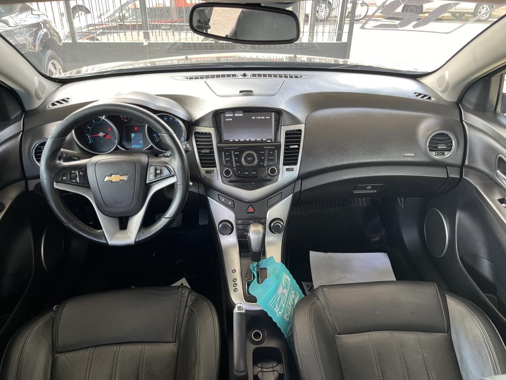 CHEVROLET Cruze Sedan - Foto