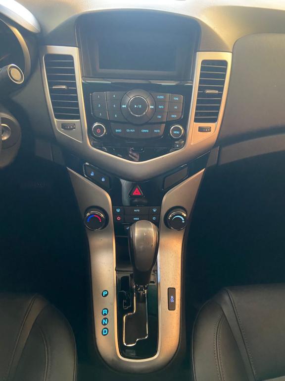 CHEVROLET Cruze Sedan - Foto