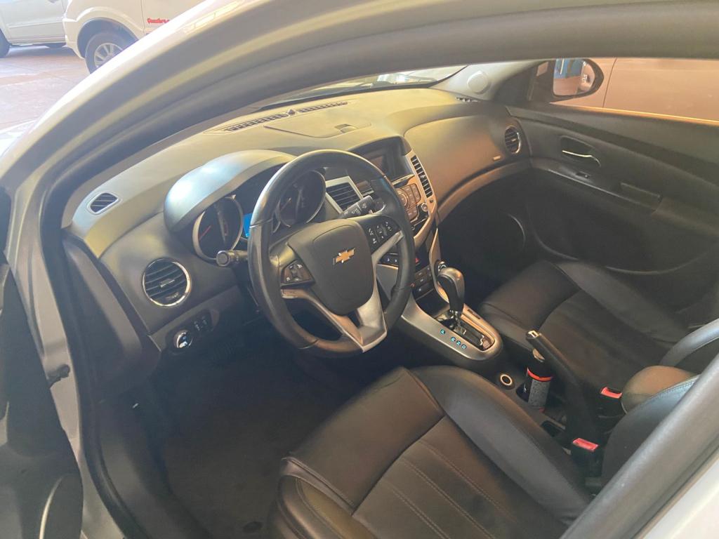CHEVROLET Cruze Sedan - Foto