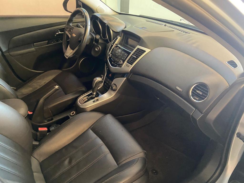 CHEVROLET Cruze Sedan - Foto