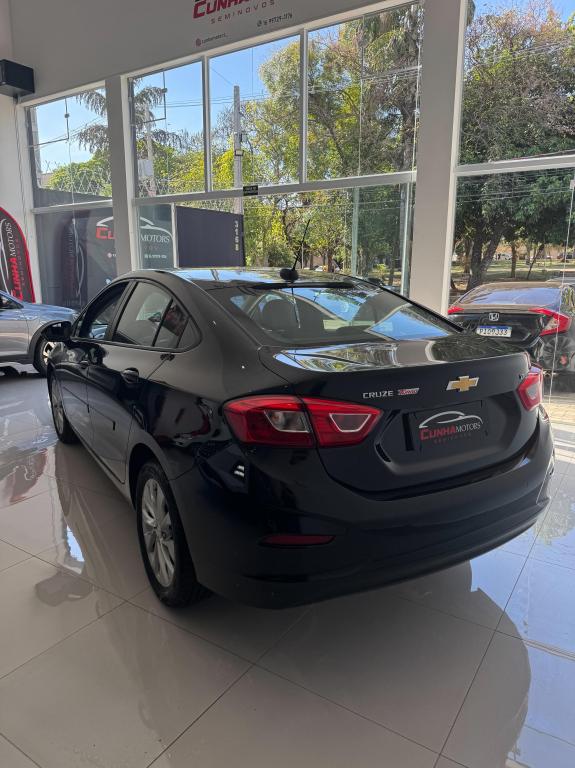 CHEVROLET Cruze Sedan - Foto