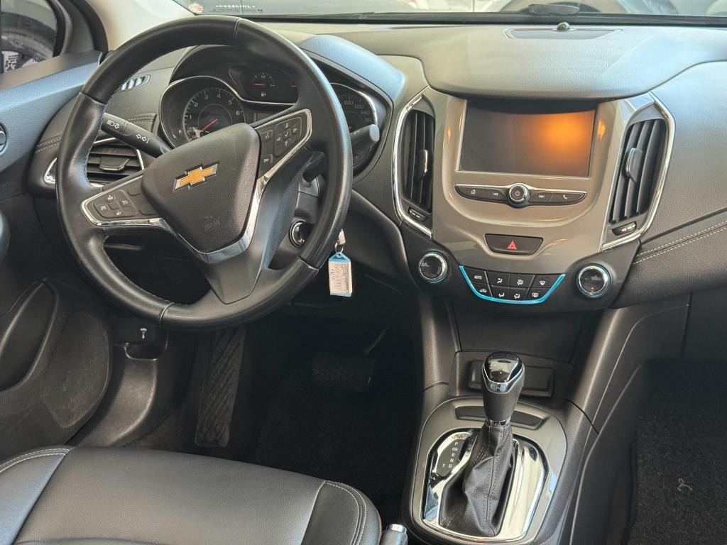 CHEVROLET Cruze Sedan - Foto