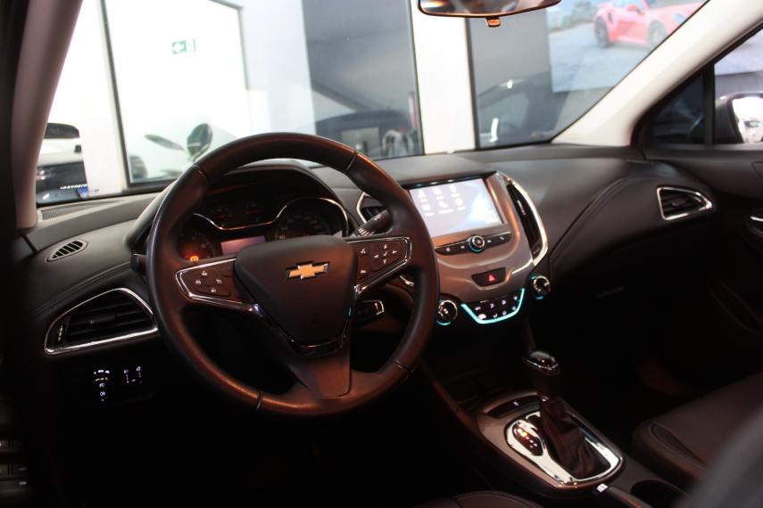 CHEVROLET Cruze Sedan - Foto