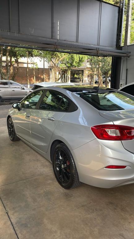 CHEVROLET Cruze Sedan - Foto